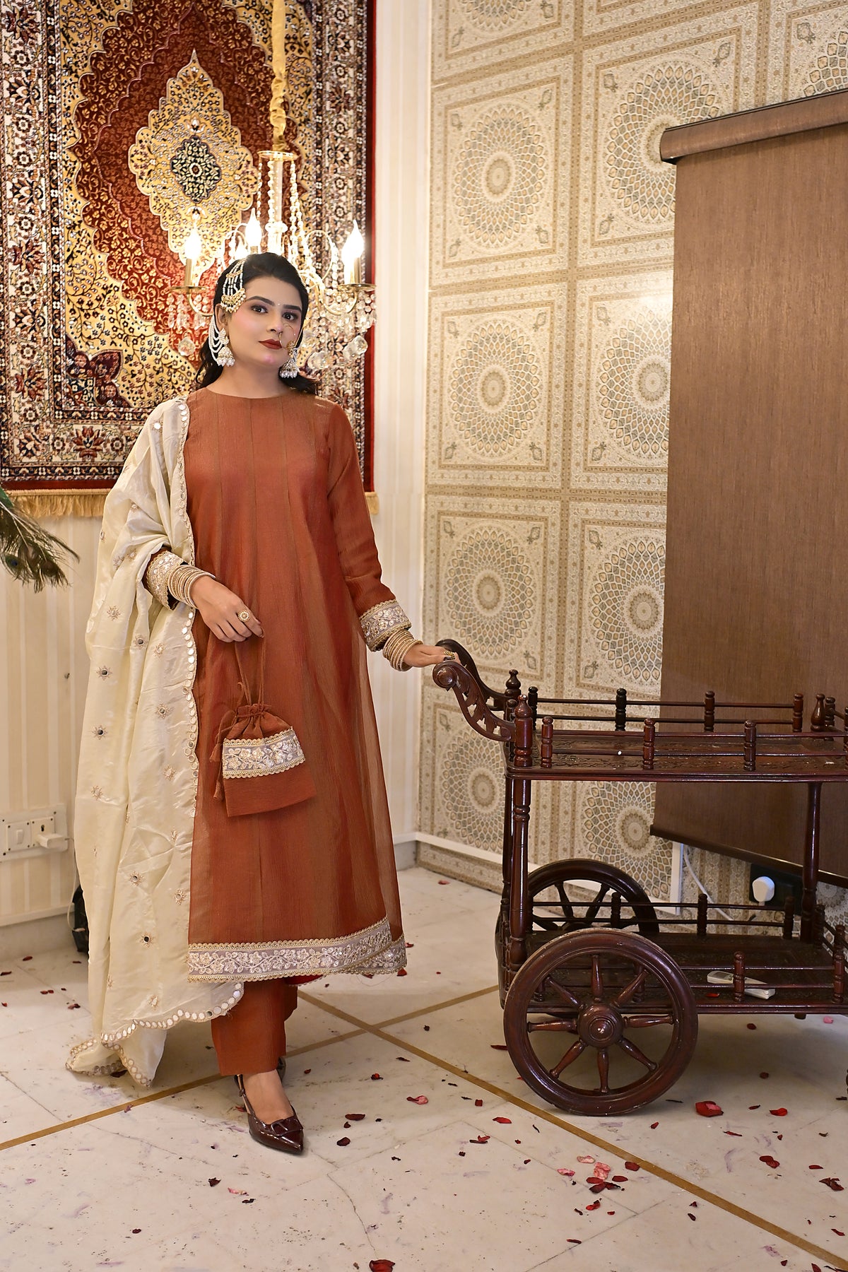 Rust-e-Noor
