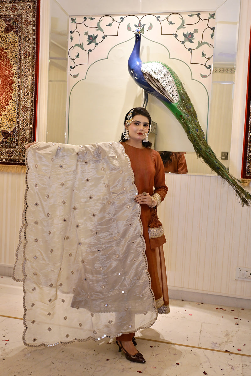 Rust-e-Noor