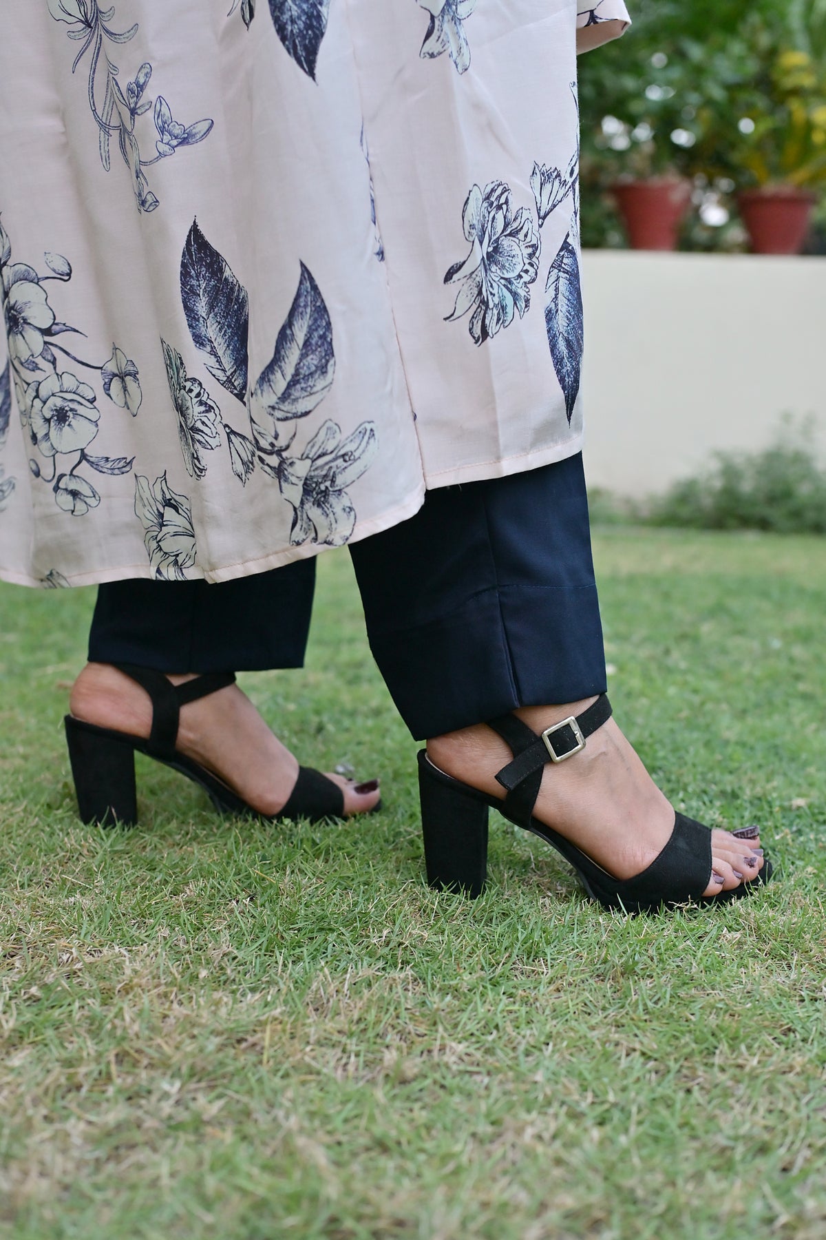 Swarna Muslin Suit Set