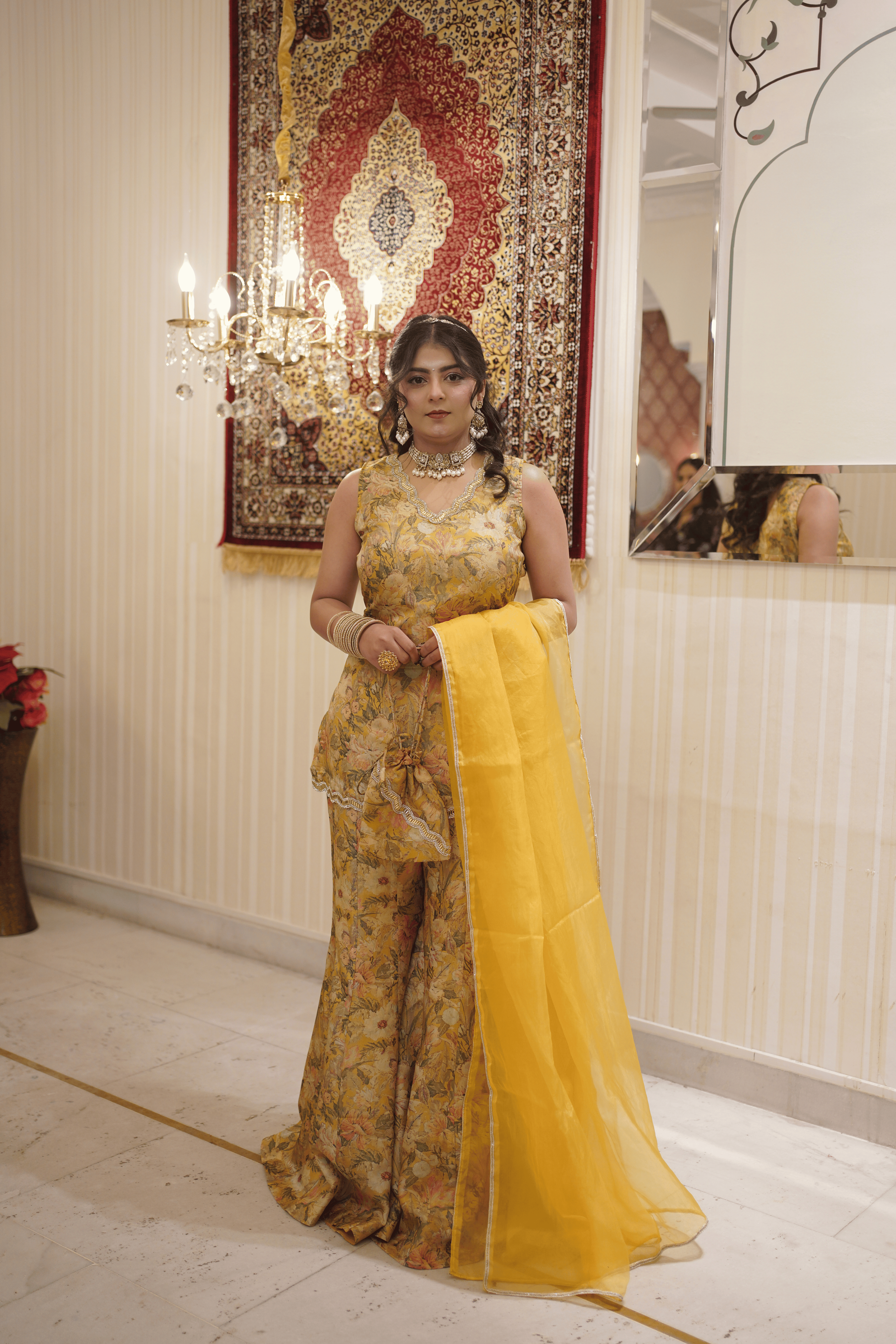 Ratnavali Suit Set