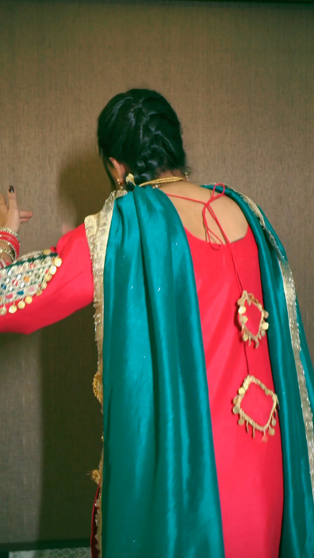 Gulbahar Surkh Suit Set